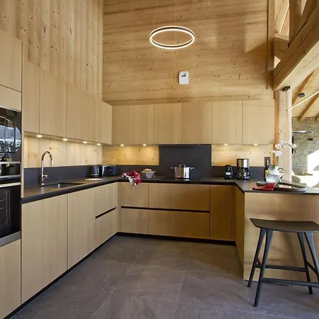 Odalys La Panthere Des Neiges